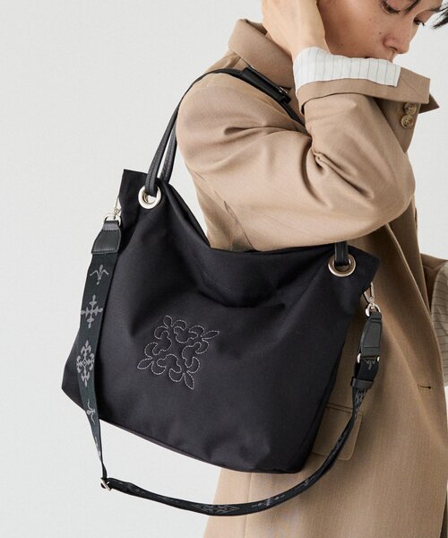 russet(ラシット)の「コーデュラナイロン3WAYトートバッグ(トートバッグ・レディース・ブラック/グレー/グレイッシュベージュ・FREE)」の1枚目の写真