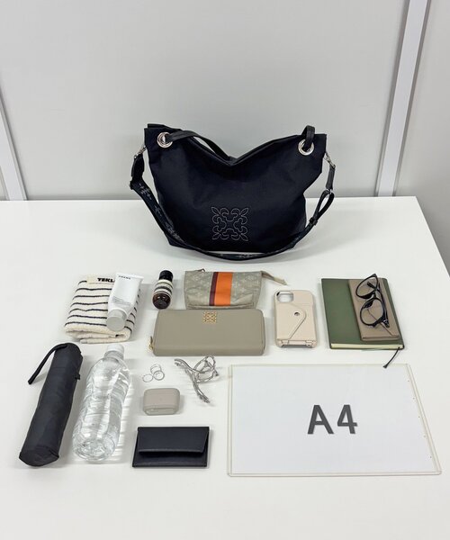 russet(ラシット)の「コーデュラナイロン3WAYトートバッグ(トートバッグ・レディース・ブラック/グレー/グレイッシュベージュ・FREE)」の22枚目の写真