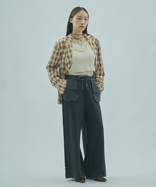 ROSE BUD(ローズバッド)の「(mag.by c)WIDE SWEAT PANTS(スウェットパンツ・レディース・チャコールグレー/レッド・ONE SIZE)」の6枚目の写真