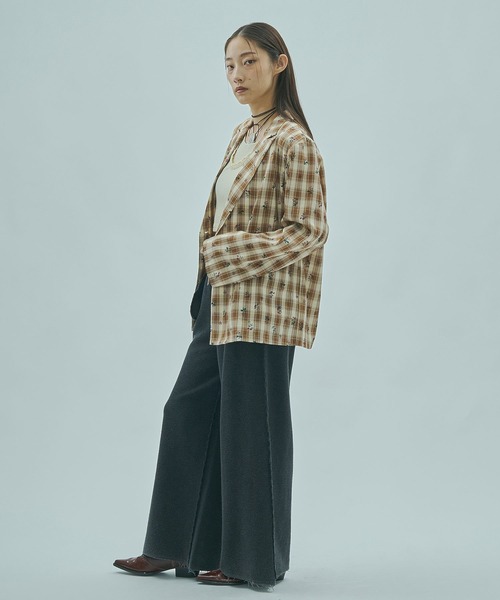 ROSE BUD(ローズバッド)の「(mag.by c)WIDE SWEAT PANTS(スウェットパンツ・レディース・チャコールグレー/レッド・ONE SIZE)」の7枚目の写真