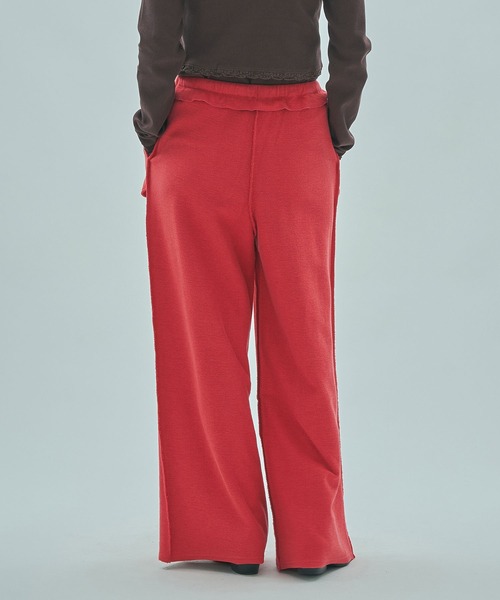 ROSE BUD(ローズバッド)の「(mag.by c)WIDE SWEAT PANTS(スウェットパンツ・レディース・チャコールグレー/レッド・ONE SIZE)」の13枚目の写真