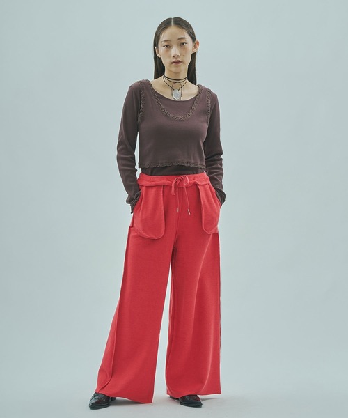 ROSE BUD(ローズバッド)の「(mag.by c)WIDE SWEAT PANTS(スウェットパンツ・レディース・チャコールグレー/レッド・ONE SIZE)」の14枚目の写真