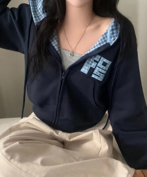 yuue' ( wear )(ユーイ)の「チェック切り替えジップパーカー(パーカー・レディース・グレー/アイボリー/ネイビー/ブラック・FREE)」の4枚目の写真