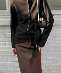 LEVAR（レバー）の「Fuzzy Eyelet Layered Wrap Knit - Black（マフラー）」