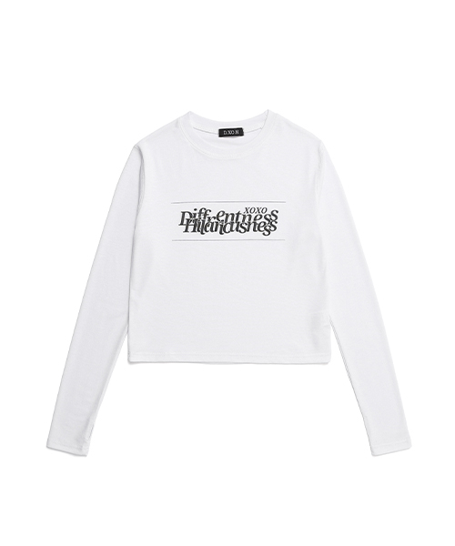 DXOH（ディソエイチ）の「スタックスローガンロゴウォーマークロップTシャツ[ホワイト]（Tシャツ/カットソー・レディース・その他・FREE）」の2枚目の写真