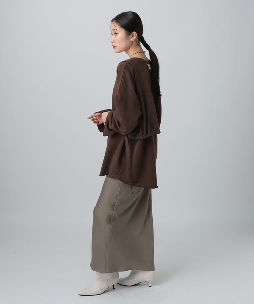 LEPSIM(レプシィム)の「レイヤードオーバースウェット 613152(スウェット・レディース・ブラウン/チャコールグレー/グレイッシュベージュ・FREE)」の21枚目の写真