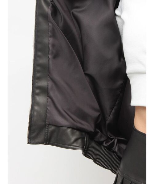 GYDA（ジェイダ）の「Symmetry GYDA EmbossフェイクレザーBIGブルゾン（ブルゾン・レディース・ブラック・FREE）」の12枚目の写真