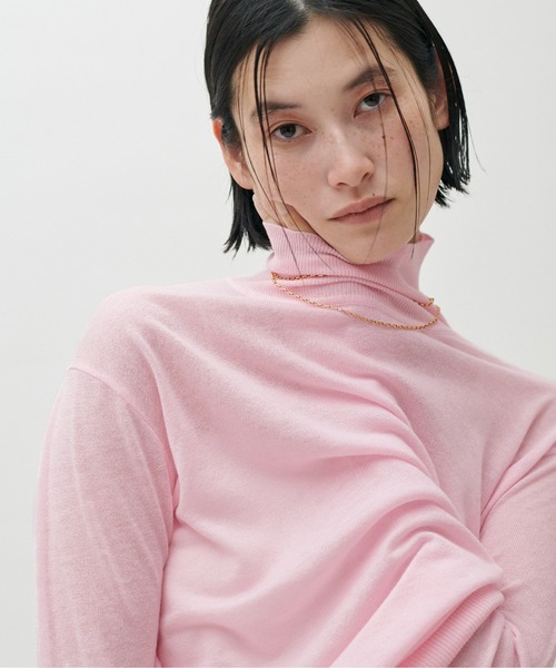 LARUTA(ラルータ)の「【LARUTA】シアータートルウール混天竺ニットプルオーバー(ニット/セーター・レディース・ピンク/ベージュ/グレー/アイボリー/ブラック・FREE)」の1枚目の写真