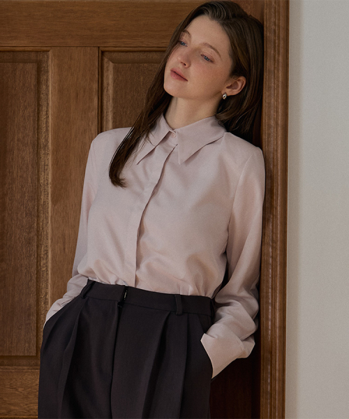 DEHEVE（デヘヴェ）の「Classic Spread Collar Blouse [Pink]（シャツ/ブラウス・レディース・PINK・FREE）」の2枚目の写真