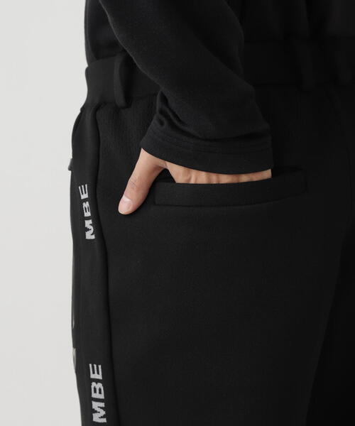 MASTER BUNNY EDITION(マスターバニーエディション)の「【MASTER BUNNY EDITION】REGENTニットトラック風パンツ(その他パンツ・メンズ・ブラック/ベージュ・MEDIUM/X-LARGE/LARGE)」の22枚目の写真