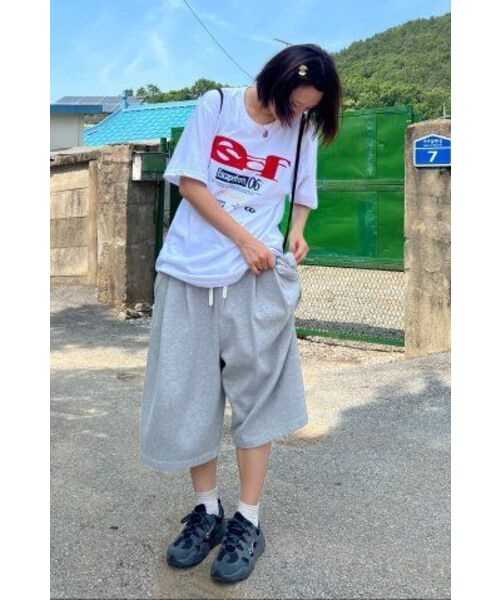 ESCAPEFROM(エスケープフロム)の「ESCFロゴコラージュプリントオーバーサイズ半袖Tシャツホワイト(Tシャツ/カットソー・レディース・その他・S/M/L)」の8枚目の写真