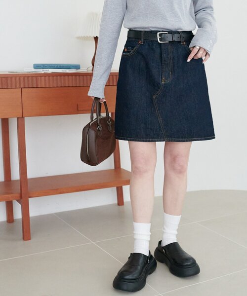 DISCOAT(ディスコート)の「USコットンデニムミニスカート(スカート・レディース・ネイビー/サックスブルー・FREE)」の2枚目の写真