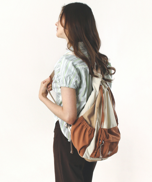 MASMARULEZ（マスマルールズ）の「[INT] Mixed Easy Draw Backpack _ Orange Beige（バックパック/リュック・レディース・その他・FREE）」の2枚目の写真