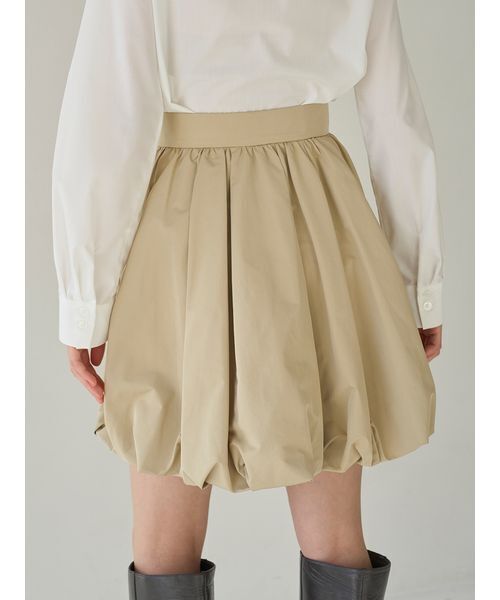 SNIDEL（スナイデル）の「バルーンフレアスカショーパン（その他パンツ・レディース・ブラック/ホワイト/ベージュ・1/0）」の6枚目の写真