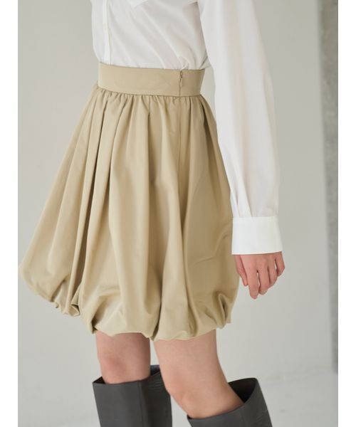 SNIDEL（スナイデル）の「バルーンフレアスカショーパン（その他パンツ・レディース・ブラック/ホワイト/ベージュ・1/0）」の7枚目の写真