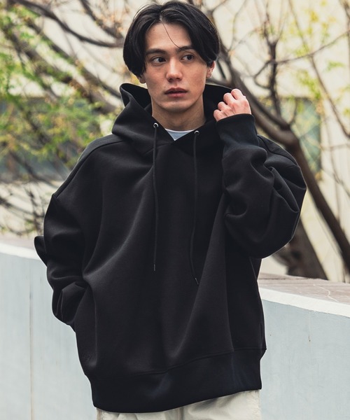 KiU（キウ）の「ウォーターリペレントパーカー（パーカー・メンズ・サックスブルー/オフホワイト/ブラック・LARGE/X-LARGE/MEDIUM）」の3枚目の写真