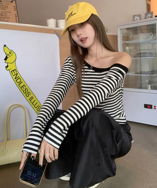 meJane(ミージェーン)の「ワンショルダー ボーダーカットソートップス(Tシャツ/カットソー・レディース・ブラック×ホワイト・FREE)」の2枚目の写真