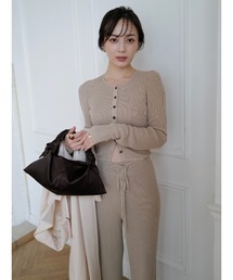 anuans（アニュアンス）の「リュクスビスコースニットカーディガン（カーディガン/ボレロ）」