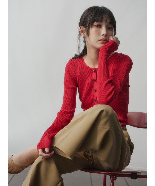 anuans（アニュアンス）の「リュクスビスコースニットカーディガン（カーディガン/ボレロ・レディース・ホワイト/ベージュ/ネイビー/ブラック/レッド/サックスブルー・S/M）」の6枚目の写真