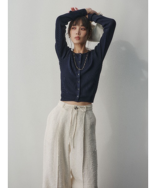 anuans（アニュアンス）の「リュクスビスコースニットカーディガン（カーディガン/ボレロ・レディース・ホワイト/ベージュ/ネイビー/ブラック/レッド/サックスブルー・S/M）」の15枚目の写真