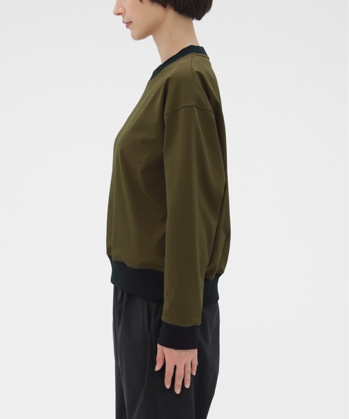 MARGARET HOWELL（マーガレットハウエル）の「HIGHDENCE POLYESTER JERSEY（Tシャツ/カットソー・レディース・オリーブ/ブラック・2）」の10枚目の写真