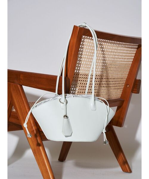 ELENDEEK（エレンディーク）の「ARCラインバッグ（トートバッグ・レディース・ブラック/ブラウン/ミント・FREE）」の3枚目の写真