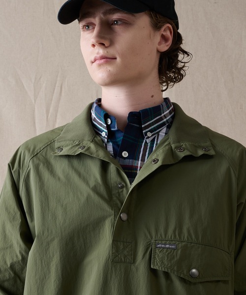 Eddie Bauer(エディーバウアー)の「ウィンド シャツプルオーバー(ブルゾン・メンズ・オリーブ/ネイビー/オレンジ・XL/L/M/XXL)」の4枚目の写真