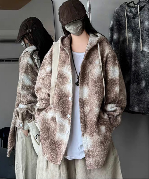 FVLMEN(フルメン)の「【FVLMEN】マーブル カモフラージュ シャツ パーカー(パーカー・メンズ・グレー/ブラウン/カモフラージュ・MEDIUM/LARGE/X-LARGE)」の2枚目の写真