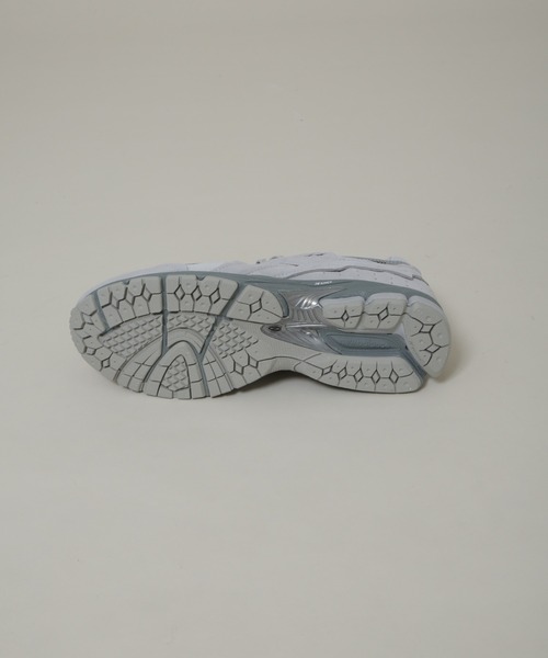NEW BALANCE（ニューバランス）の「new balance/2002 Decon Gore-TexR（スニーカー・メンズ・グレー・27/26/28）」の4枚目の写真