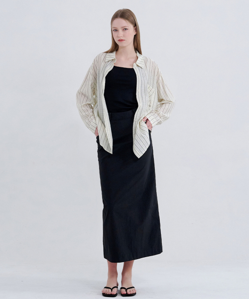 MICANE（ミケーネ）の「サバスタンダードフィットロングスカート（スカート・レディース・ブラック/アイボリー・X-SMALL/SMALL/MEDIUM/LARGE/X-LARGE/XX-LARGE）」の4枚目の写真