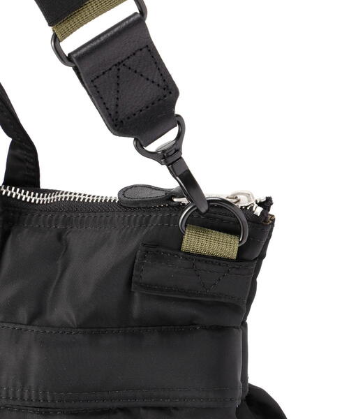 AVIREX（アヴィレックス）の「FLIGHT NYLON "MEDIUM HELMET BAG" / フライト ナイロン ミディアム ヘルメットバッグ / AVIREX / アヴィレックス（ショルダーバッグ・メンズ・その他10/ブラック・F）」の12枚目の写真