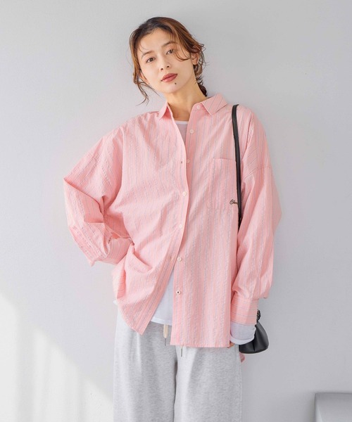 studio CLIP（スタディオクリップ）の「刺繍ストライプBIGシャツ（シャツ/ブラウス・レディース・その他2/その他3/その他1/その他4・FREE）」の2枚目の写真