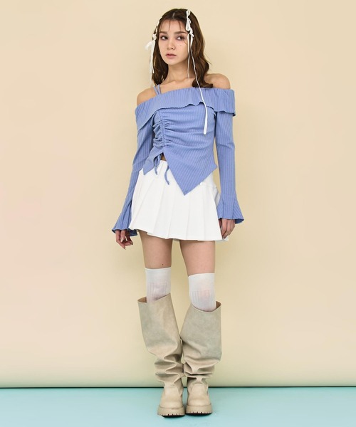 ANAP（アナップ）の「フレアスリーブ ギャザーデザイン オフショルダー リブ トップス（Tシャツ/カットソー・レディース・ブラック/ホワイト/ブルー・F）」の15枚目の写真