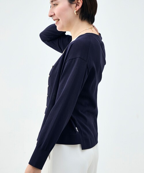 NOLLEY’S(ノーリーズ)の「【一部WEB限定カラー】《手洗い可能》エアリータッチゆったりVネックカーディガン(カーディガン/ボレロ・レディース・ブラック/ベビーピンク/オフホワイト/オレンジ/ネイビー/グリーン/ブラウン・38)」の20枚目の写真
