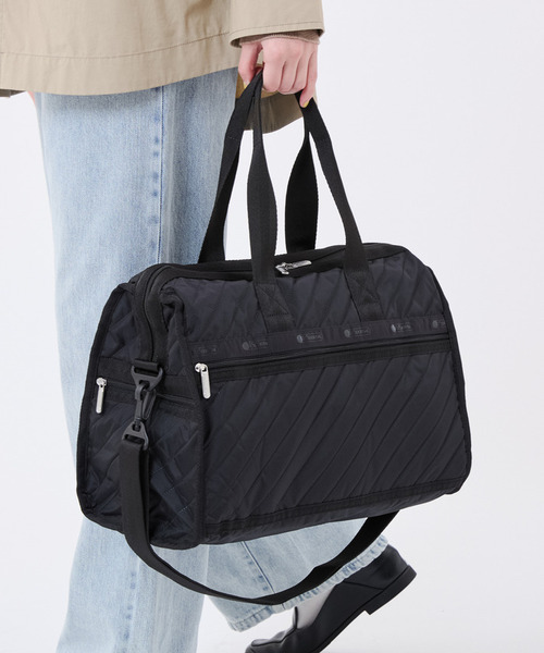 LeSportsac(レスポートサック)の「DELUXE MED WEEKENDER ラインデボスブラック(ボストンバッグ・レディース・ブラック・FREE)」の4枚目の写真