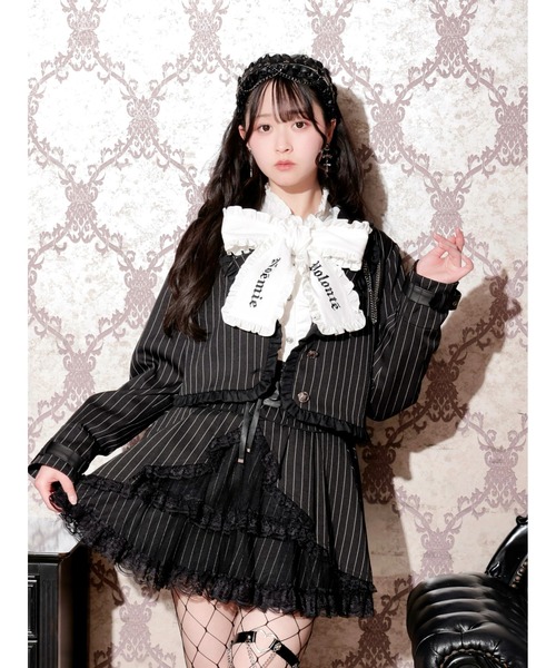 NOEMIE(ノエミー)の「合皮切り替えフリルクロップドテーラージャケット(テーラードジャケット・レディース・ブラック/A・M)」の2枚目の写真