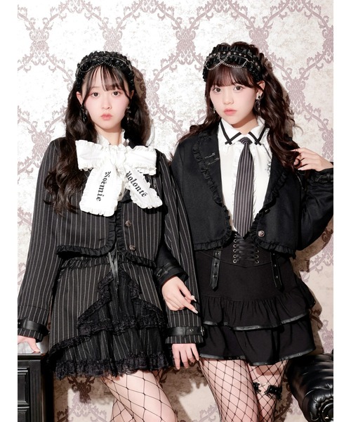 NOEMIE(ノエミー)の「合皮切り替えフリルクロップドテーラージャケット(テーラードジャケット・レディース・ブラック/A・M)」の6枚目の写真