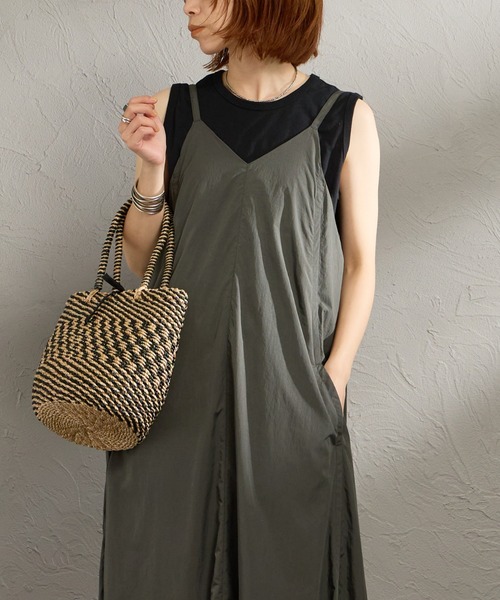 DANTON（ダントン）の「［DANTON/ダントン］ナイロンタフタ Aライン キャミワンピース（ワンピース・レディース・チャコールグレー/オリーブ・36）」の5枚目の写真