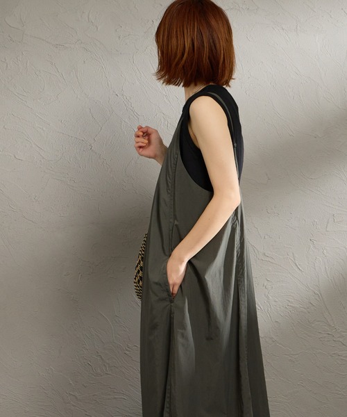 DANTON（ダントン）の「［DANTON/ダントン］ナイロンタフタ Aライン キャミワンピース（ワンピース・レディース・チャコールグレー/オリーブ・36）」の6枚目の写真