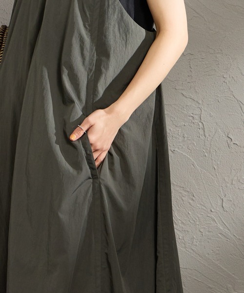DANTON（ダントン）の「［DANTON/ダントン］ナイロンタフタ Aライン キャミワンピース（ワンピース・レディース・チャコールグレー/オリーブ・36）」の14枚目の写真