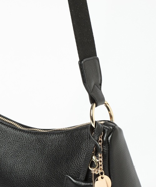 mysty woman（ミスティウーマン）の「【story.】レザーカーブBAG 659916（ショルダーバッグ・レディース・キャメル/ブラック/ピンク・FREE）」の22枚目の写真