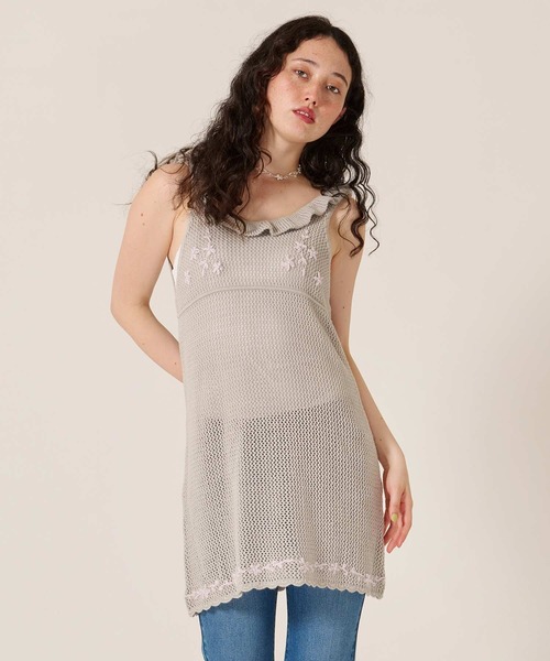 TINA:JOJUN(ティーナジョジュン)の「ハンド刺繍入り 透かし編み ニットワンピース TINA:JOJUN(ワンピース・レディース・アイボリー/グレー・M)」の11枚目の写真