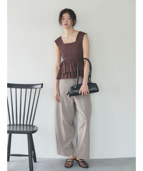 LAGUNAMOON（ラグナムーン）の「カーブペプラムカットノースリトップス（タンクトップ・レディース・ホワイト/ブラック/ブラウン・FREE）」の8枚目の写真