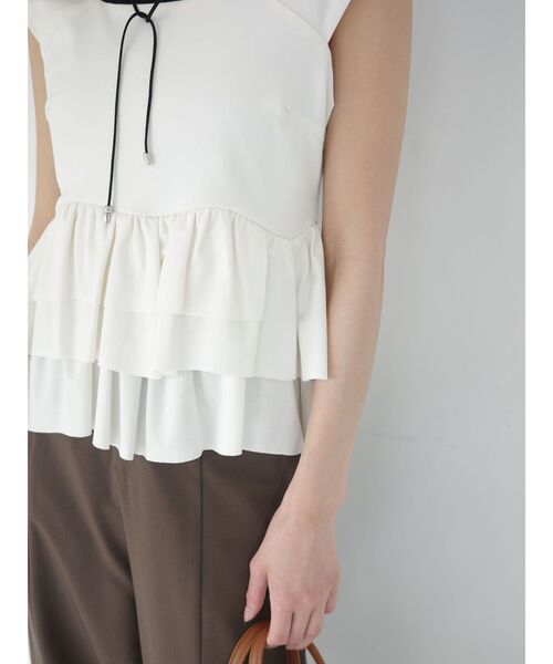 LAGUNAMOON（ラグナムーン）の「カーブペプラムカットノースリトップス（タンクトップ・レディース・ホワイト/ブラック/ブラウン・FREE）」の11枚目の写真