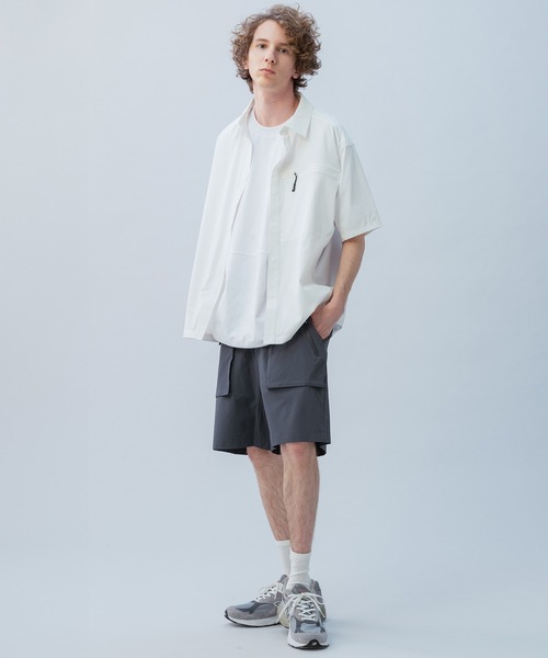 +phenix(プラスフェニックス)の「+phenix(プラスフェニックス) AIRFLOW SHORT SLEEVE SHIRT / エアフロー ショートスリーブシャツ(シャツ/ブラウス・メンズ・ブラック/ホワイト/チャコール・M/XL/L)」の11枚目の写真