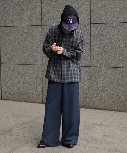 Perushu(ペルーシュ)の「SAILOR STYLE ASYMMETRIC BUTTON WIDE SLACKS/セーラーデザインアシンメトリーボタンワイドスラックス(スラックス・メンズ・ネイビー/カーキ・LARGE/SMALL/MEDIUM)」の3枚目の写真