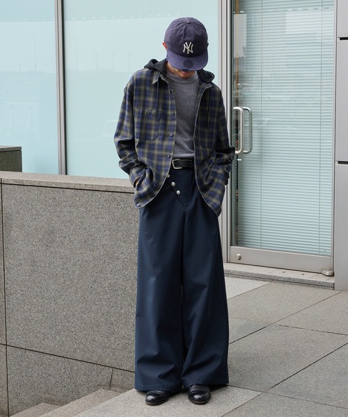 Perushu(ペルーシュ)の「SAILOR STYLE ASYMMETRIC BUTTON WIDE SLACKS/セーラーデザインアシンメトリーボタンワイドスラックス(スラックス・メンズ・ネイビー/カーキ・LARGE/SMALL/MEDIUM)」の8枚目の写真