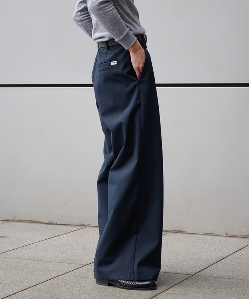 Perushu(ペルーシュ)の「SAILOR STYLE ASYMMETRIC BUTTON WIDE SLACKS/セーラーデザインアシンメトリーボタンワイドスラックス(スラックス・メンズ・ネイビー/カーキ・LARGE/SMALL/MEDIUM)」の11枚目の写真