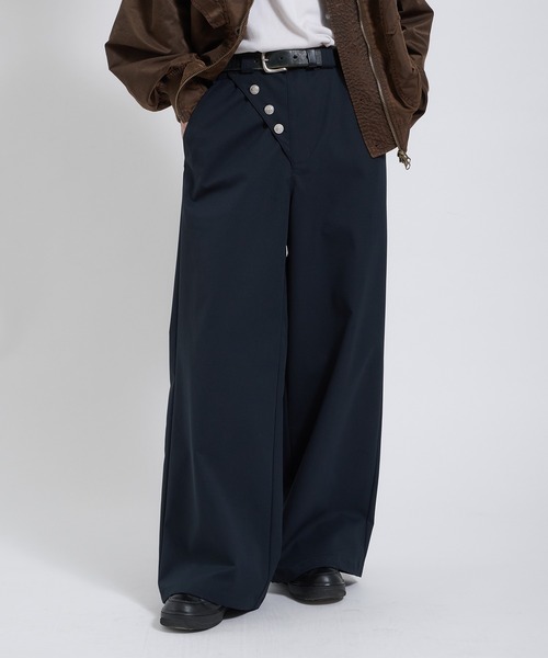 Perushu(ペルーシュ)の「SAILOR STYLE ASYMMETRIC BUTTON WIDE SLACKS/セーラーデザインアシンメトリーボタンワイドスラックス(スラックス・メンズ・ネイビー/カーキ・LARGE/SMALL/MEDIUM)」の12枚目の写真