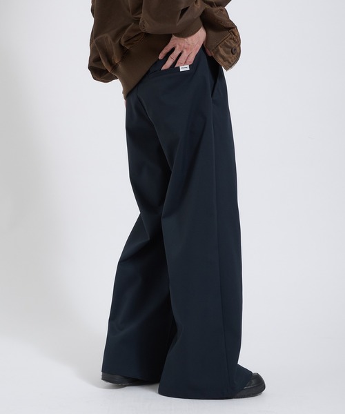 Perushu(ペルーシュ)の「SAILOR STYLE ASYMMETRIC BUTTON WIDE SLACKS/セーラーデザインアシンメトリーボタンワイドスラックス(スラックス・メンズ・ネイビー/カーキ・LARGE/SMALL/MEDIUM)」の14枚目の写真